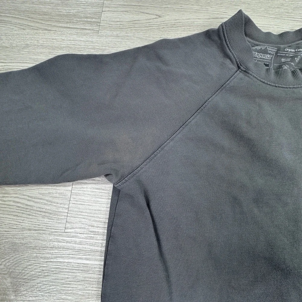 Patagonia Mens Sweatshirt Fitz Roy Logo Grey Small Organic Cotton Pullover